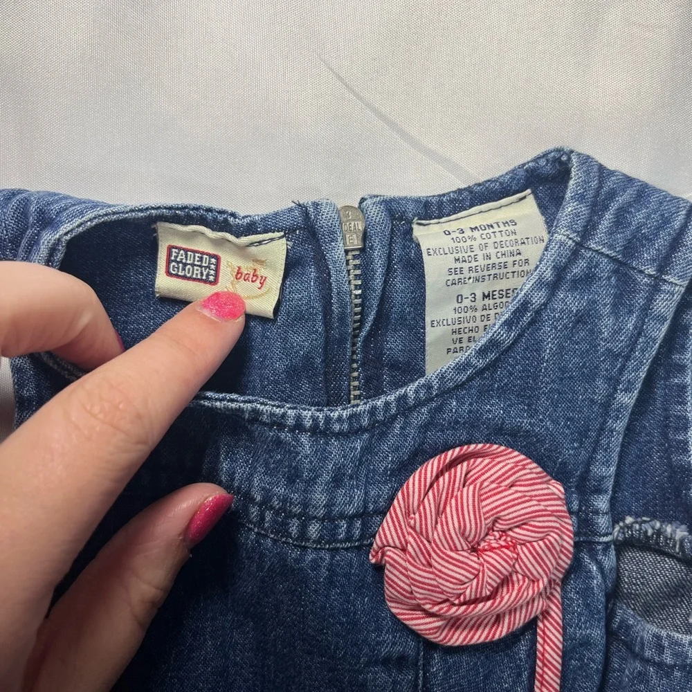 Vintage Faded Glory Baby Denim Dress 0-3M Red Trim Swirl Ruffle Zip‎ Back